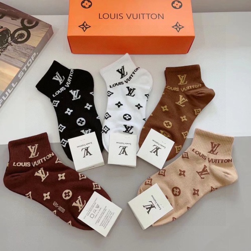 Replica Louis Vuitton LV Socks #1242243 $27.00 USD for Wholesale