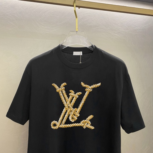 Replica Louis Vuitton LV T-Shirts Short Sleeved For Unisex #1242887 $25.00 USD for Wholesale