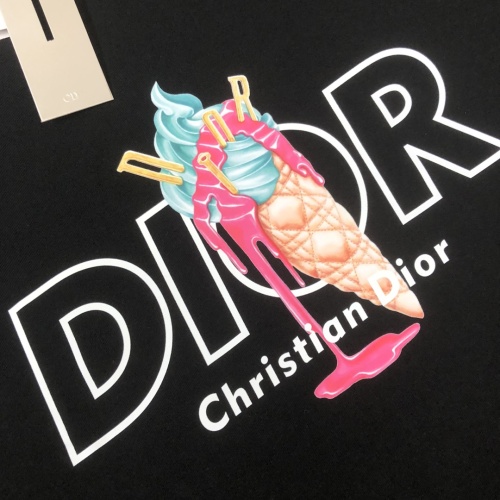 Replica Christian Dior T-Shirts Short Sleeved For Unisex #1244301 $41.00 USD for Wholesale