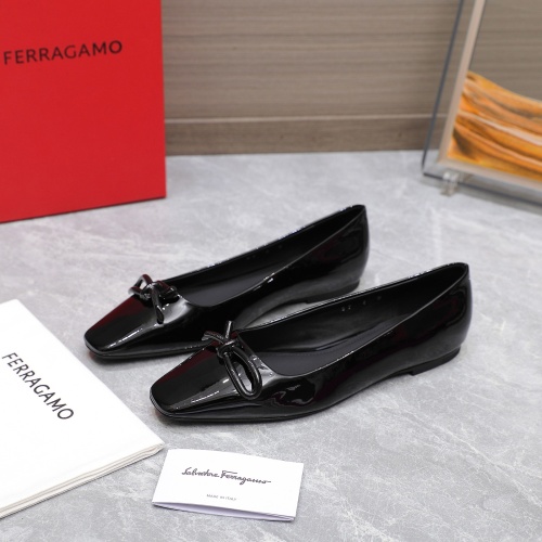 Wholesale Salvatore Ferragamo Flat Shoes For Women #1245313 $112.00 USD, Wholesale Quality Replica Salvatore Ferragamo Flat Shoes