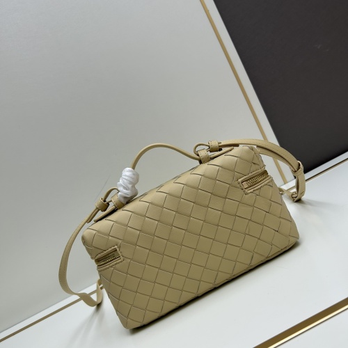 Replica Bottega Veneta BV AAA Quality Messenger Bags For Women #1247413 $162.00 USD for Wholesale