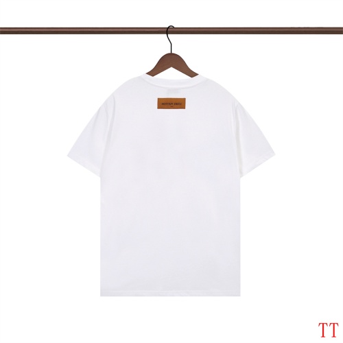 Replica Louis Vuitton LV T-Shirts Short Sleeved For Unisex #1248370 $32.00 USD for Wholesale