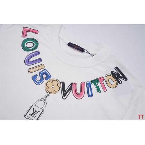 Replica Louis Vuitton LV T-Shirts Short Sleeved For Unisex #1248370 $32.00 USD for Wholesale