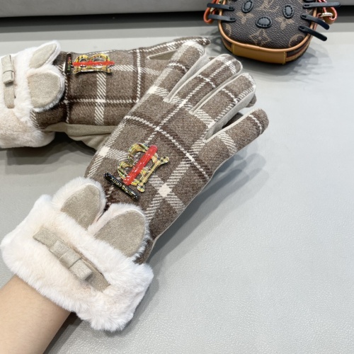 Replica Burberry Gloves #1249357 $42.00 USD for Wholesale