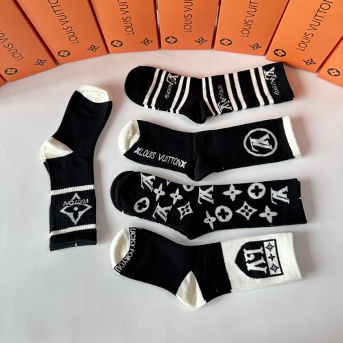 Replica Louis Vuitton LV Socks #1249616 $29.00 USD for Wholesale