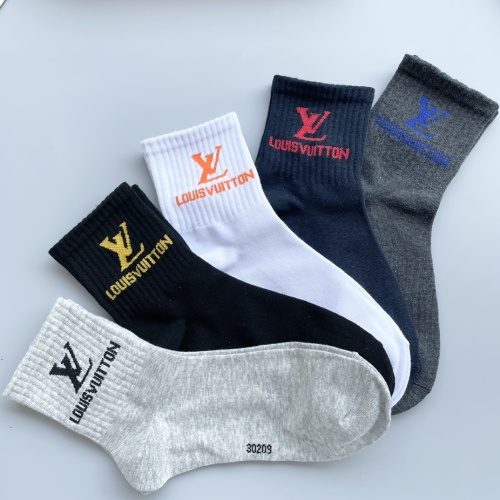 Replica Louis Vuitton LV Socks #1250079 $27.00 USD for Wholesale