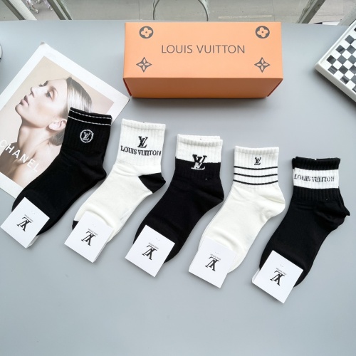 Replica Louis Vuitton LV Socks #1250123 $27.00 USD for Wholesale