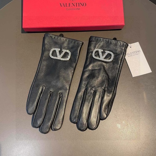 Wholesale Valentino Gloves For Women #1250712 $60.00 USD, Wholesale Quality Replica Valentino Gloves