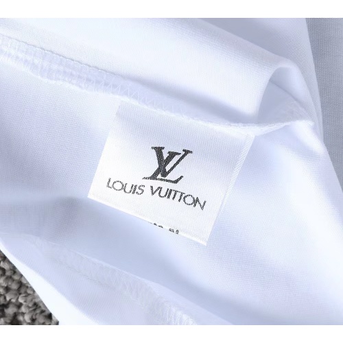 Replica Louis Vuitton LV T-Shirts Short Sleeved For Men #1250912 $29.00 USD for Wholesale