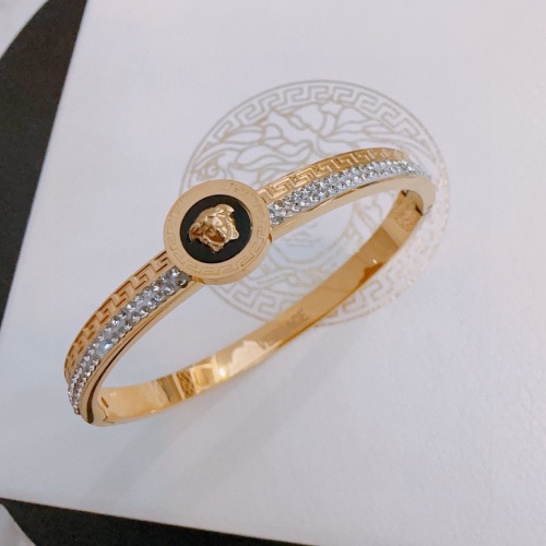 Wholesale Versace Bracelets #1252351 $42.00 USD, Wholesale Quality Replica Versace Bracelets