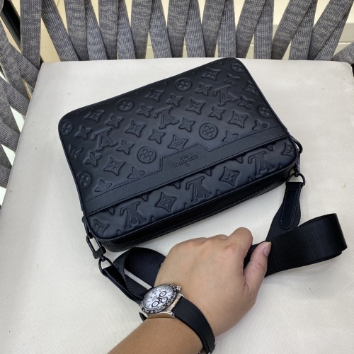 Replica Louis Vuitton AAA Man Messenger Bags #1253313 $108.00 USD for Wholesale