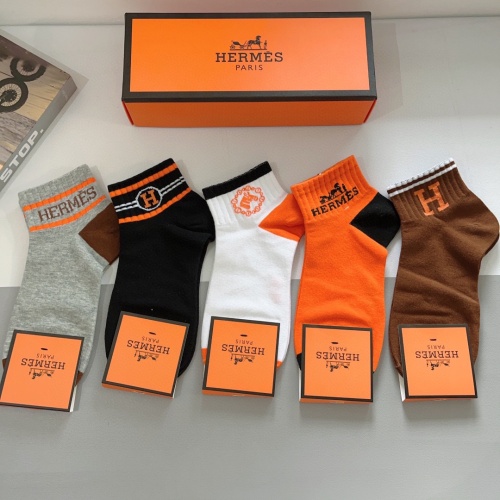 Wholesale Hermes Socks #1261217 $27.00 USD, Wholesale Quality Replica Hermes Socks