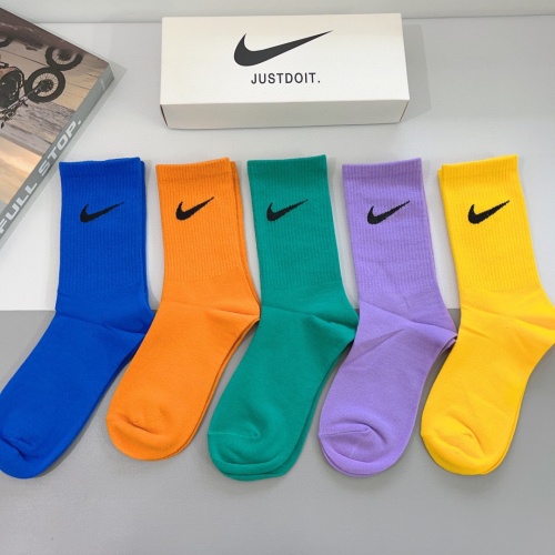 Wholesale Nike Socks #1261224 $29.00 USD, Wholesale Quality Replica Nike Socks