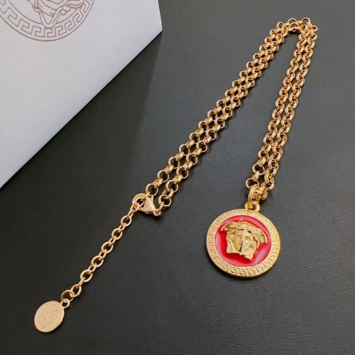 Wholesale Versace Necklaces #1261905 $42.00 USD, Wholesale Quality Replica Versace Necklaces