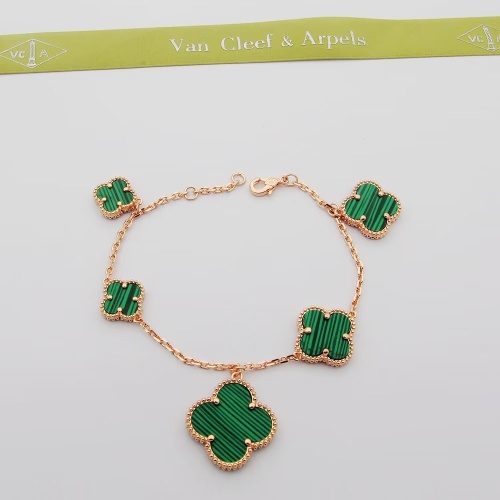 Wholesale Van Cleef &amp; Arpels Bracelets For Women #1262414 $32.00 USD, Wholesale Quality Replica Van Cleef &amp; Arpels Bracelets