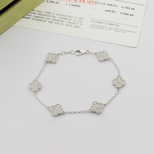 Wholesale Van Cleef &amp; Arpels Bracelets For Women #1262766 $29.00 USD, Wholesale Quality Replica Van Cleef &amp; Arpels Bracelets