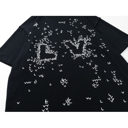 Replica Louis Vuitton LV T-Shirts Short Sleeved For Unisex #1262891 $40.00 USD for Wholesale