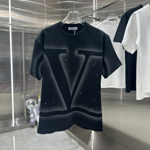 Wholesale Valentino T-Shirts Short Sleeved For Unisex #1262930 $45.00 USD, Wholesale Quality Replica Valentino T-Shirts