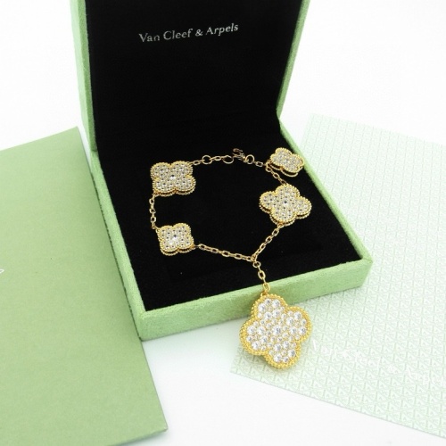 Wholesale Van Cleef &amp; Arpels Bracelets For Women #1262953 $39.00 USD, Wholesale Quality Replica Van Cleef &amp; Arpels Bracelets