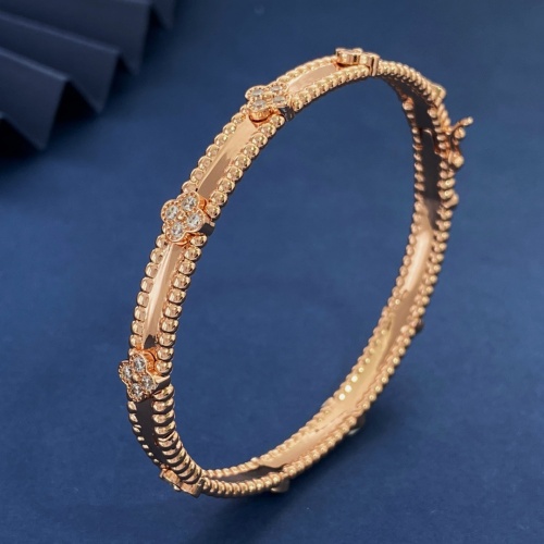 Wholesale Van Cleef &amp; Arpels Bracelets #1263013 $32.00 USD, Wholesale Quality Replica Van Cleef &amp; Arpels Bracelets