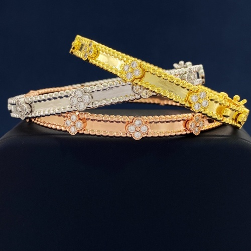 Replica Van Cleef & Arpels Bracelets #1263013 $32.00 USD for Wholesale