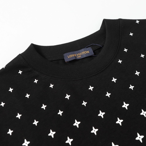 Replica Louis Vuitton LV T-Shirts Short Sleeved For Unisex #1266182 $42.00 USD for Wholesale