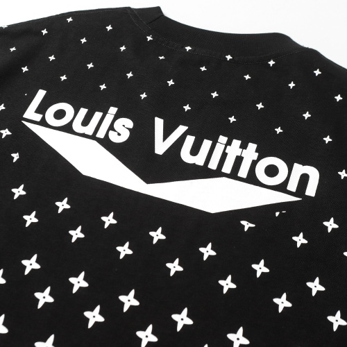 Replica Louis Vuitton LV T-Shirts Short Sleeved For Unisex #1266182 $42.00 USD for Wholesale