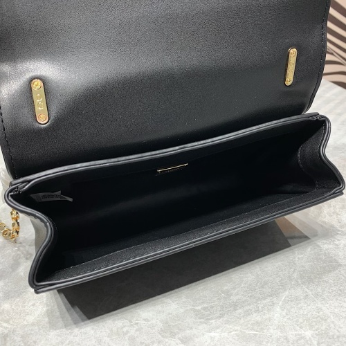 Replica Dolce & Gabbana D&G AAA Quality Messenger Bags For Women #1267015 $105.00 USD for Wholesale