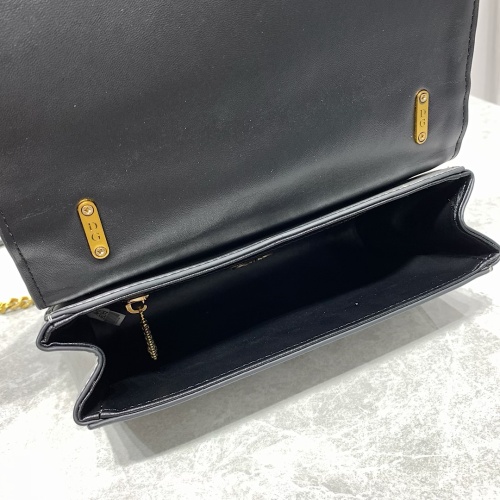 Replica Dolce & Gabbana D&G AAA Quality Messenger Bags For Women #1267027 $115.00 USD for Wholesale