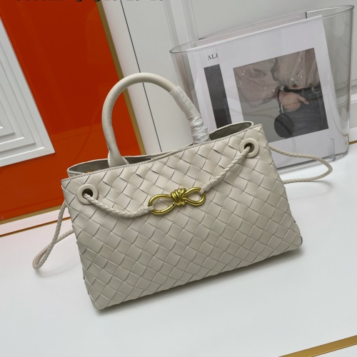 Wholesale Bottega Veneta BV AAA Quality Handbags For Women #1267677 $98.00 USD, Wholesale Quality Replica Bottega Veneta BV AAA Handbags