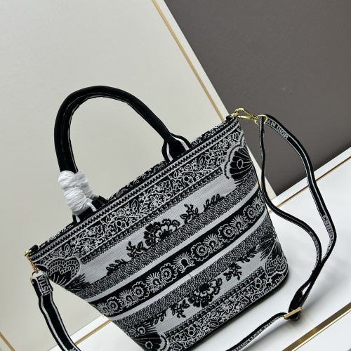 Replica Christian Dior AAA Quality Handbags For Women #1267799 $105.00 USD for Wholesale