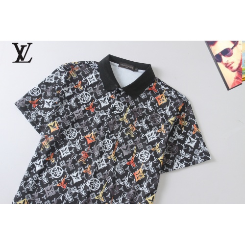 Replica Louis Vuitton LV T-Shirts Short Sleeved For Men #1267881 $29.00 USD for Wholesale