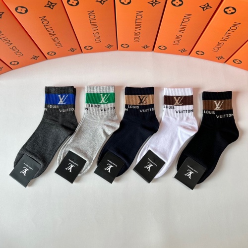 Replica Louis Vuitton LV Socks #1269624 $27.00 USD for Wholesale