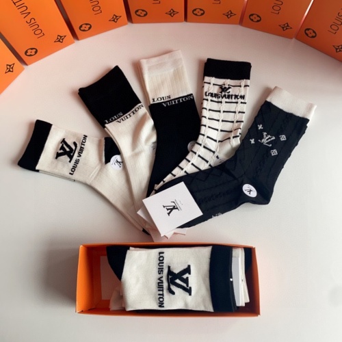 Replica Louis Vuitton LV Socks #1269657 $29.00 USD for Wholesale