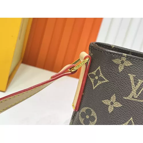 Replica Louis Vuitton AAA Quality Messenger Bags For Women #1270595 $60.00 USD for Wholesale