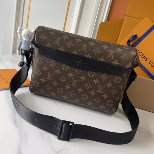 Replica Louis Vuitton AAA Man Messenger Bags #1270957 $76.00 USD for Wholesale