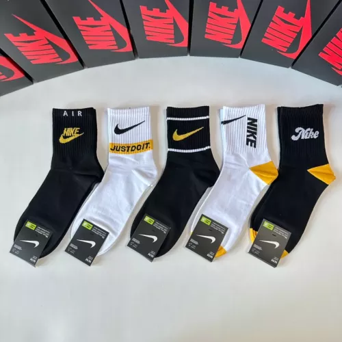 Replica Nike Socks #1272814 $27.00 USD for Wholesale