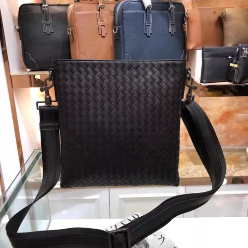 Wholesale Bottega Veneta AAA Man Messenger Bags #1273888 $165.00 USD, Wholesale Quality Replica Bottega Veneta AAA Man Messenger Bags