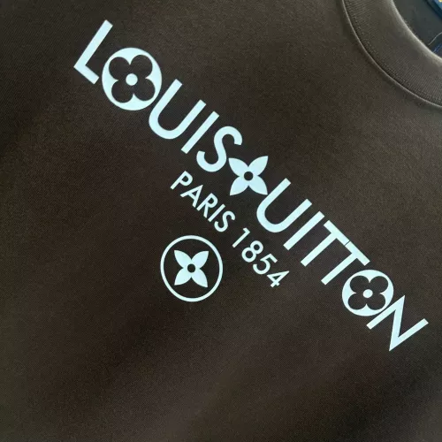 Replica Louis Vuitton LV T-Shirts Short Sleeved For Unisex #1276414 $42.00 USD for Wholesale