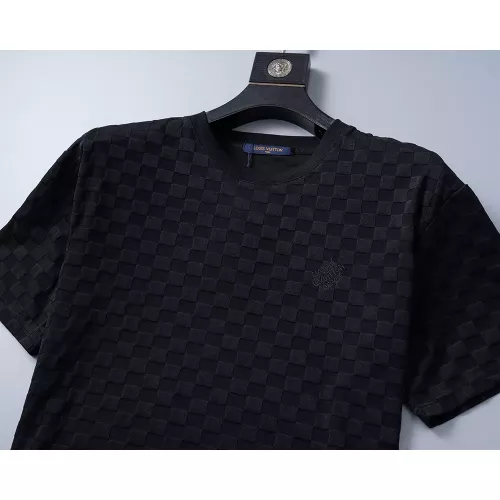 Replica Louis Vuitton LV T-Shirts Short Sleeved For Men #1277686 $25.00 USD for Wholesale