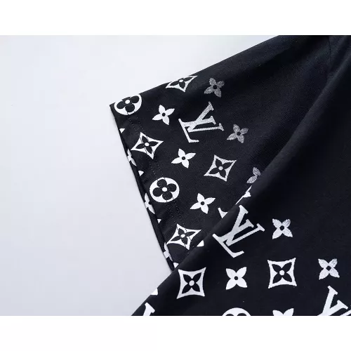 Replica Louis Vuitton LV T-Shirts Short Sleeved For Men #1277691 $25.00 USD for Wholesale