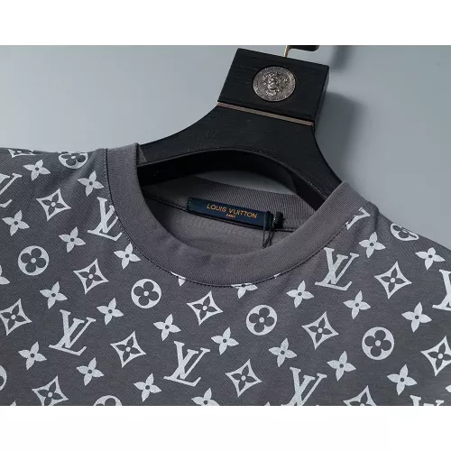 Replica Louis Vuitton LV T-Shirts Short Sleeved For Men #1277714 $25.00 USD for Wholesale