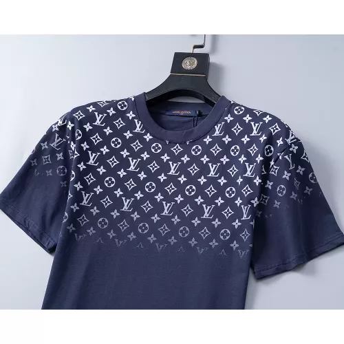 Replica Louis Vuitton LV T-Shirts Short Sleeved For Men #1277715 $25.00 USD for Wholesale