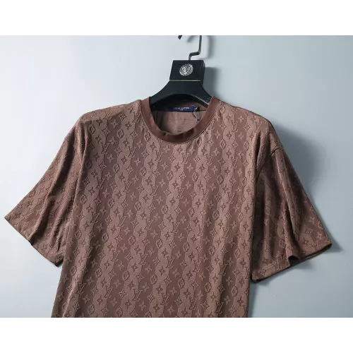 Replica Louis Vuitton LV T-Shirts Short Sleeved For Men #1277724 $25.00 USD for Wholesale