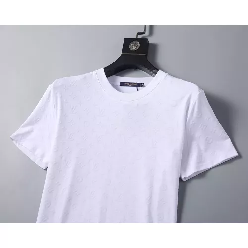 Replica Louis Vuitton LV T-Shirts Short Sleeved For Men #1277734 $25.00 USD for Wholesale