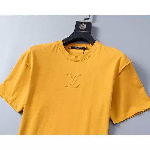 Replica Louis Vuitton LV T-Shirts Short Sleeved For Men #1277739 $25.00 USD for Wholesale