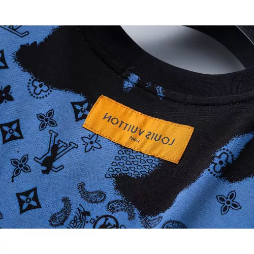 Replica Louis Vuitton LV T-Shirts Short Sleeved For Men #1277745 $25.00 USD for Wholesale