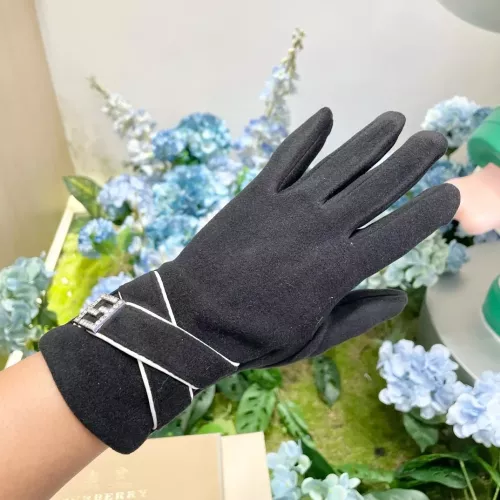 Replica Fendi Gloves #1278945 $34.00 USD for Wholesale