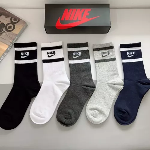 Wholesale Nike Socks #1279656 $29.00 USD, Wholesale Quality Replica Nike Socks