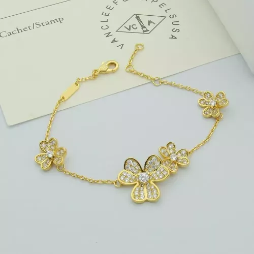 Wholesale Van Cleef &amp; Arpels Bracelets For Women #1280906 $29.00 USD, Wholesale Quality Replica Van Cleef &amp; Arpels Bracelets